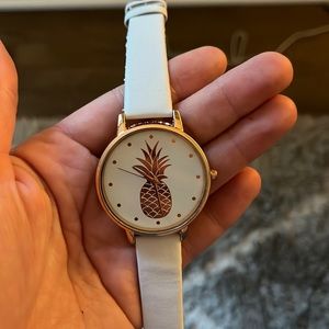 White and Gold Pineapple watch